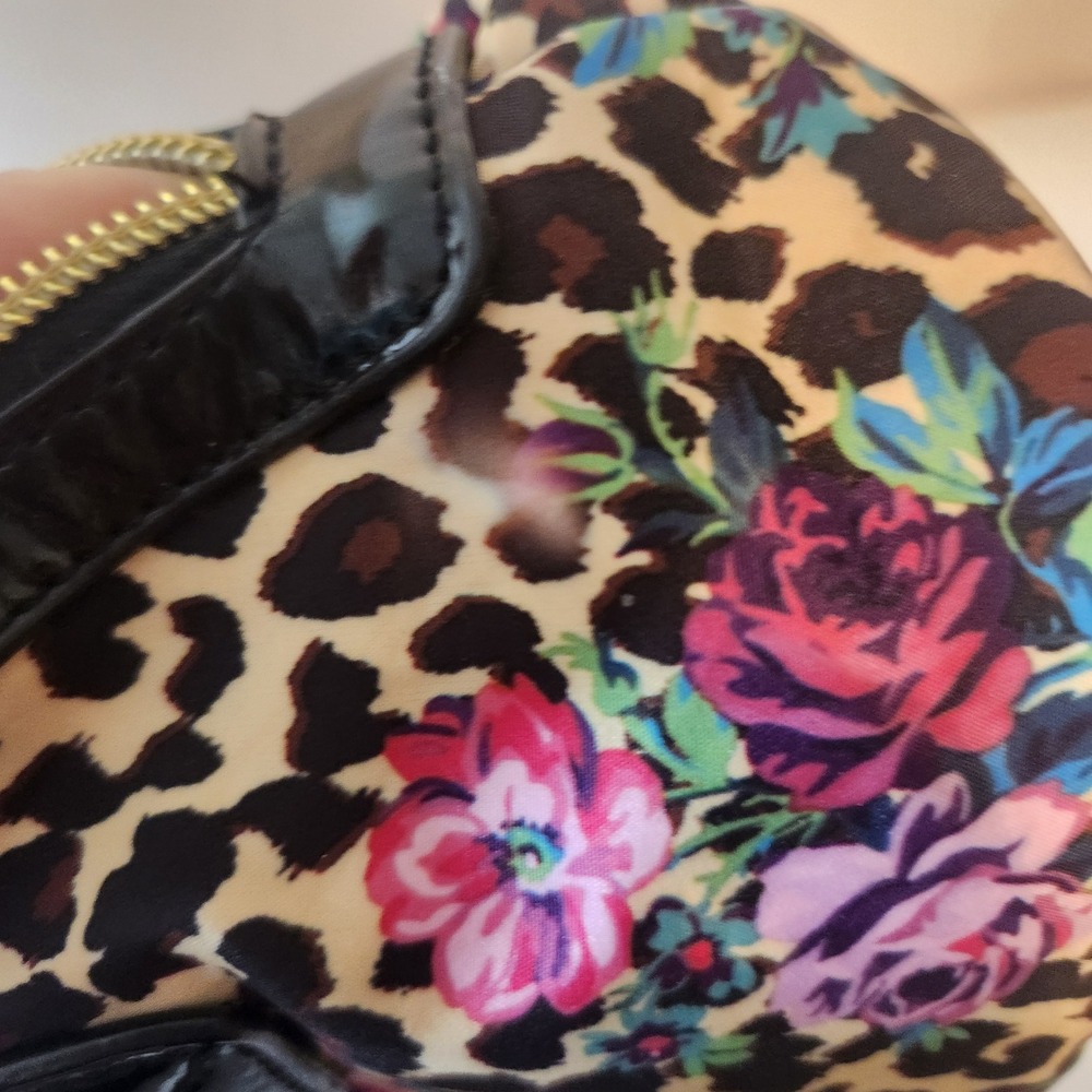 Betsey Johnson Leopard Floral Rose Dome Satchel Handbag Black Patent Trim - Picture 6 of 8